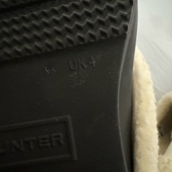 HUNTER Play Sherpa Insulated Mule Clogs Comfy Cozy Fall Sz 6 Black & Cream EUC - Picture 10 of 11